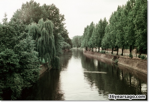 West Berlins Tiergarten walks 01